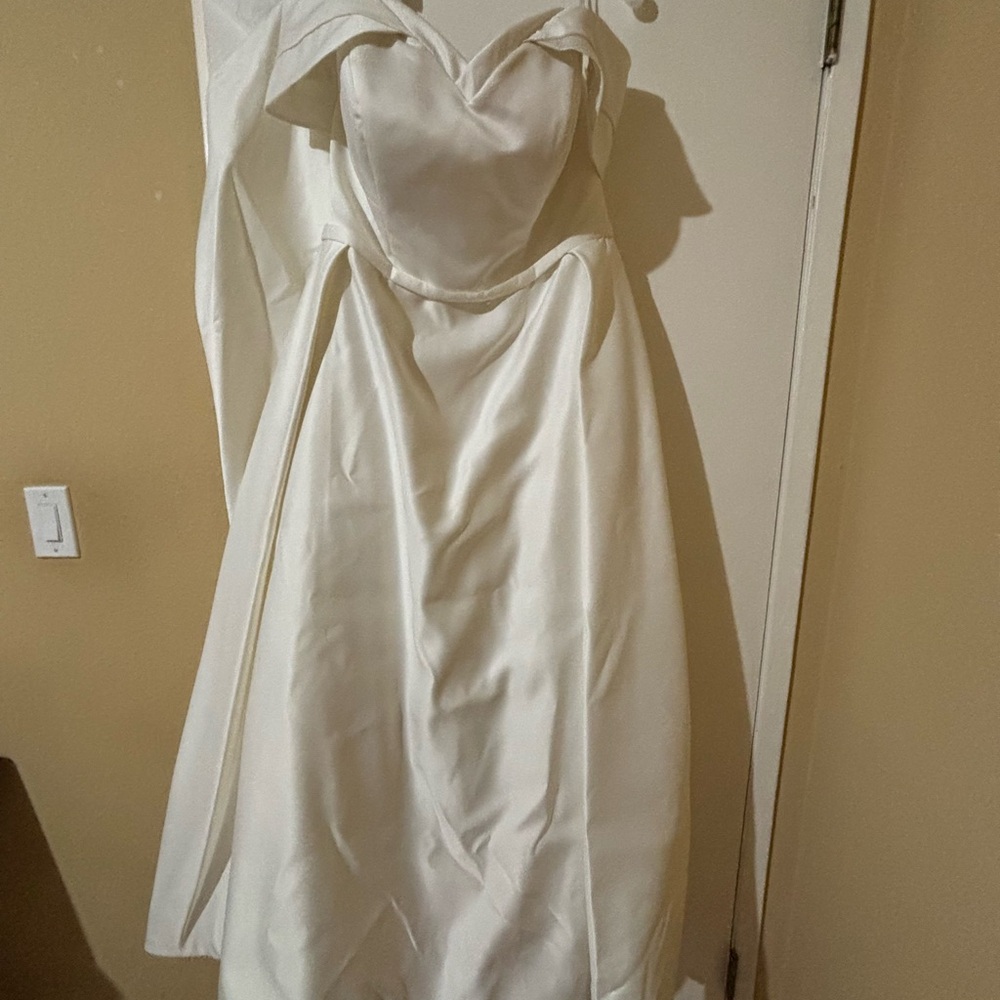 David's Bridal Strapless White Gown